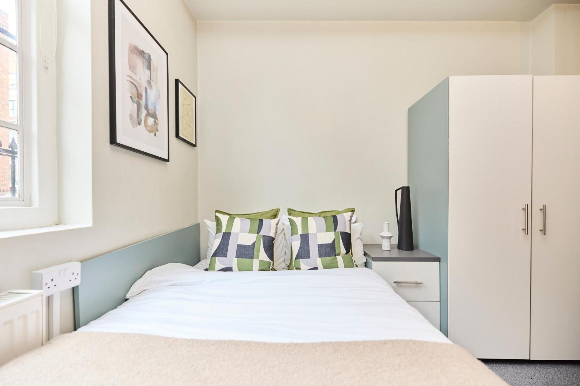 Louise House Hostel ロンドン エクステリア 写真